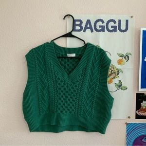 aritzia babaton sweater vest